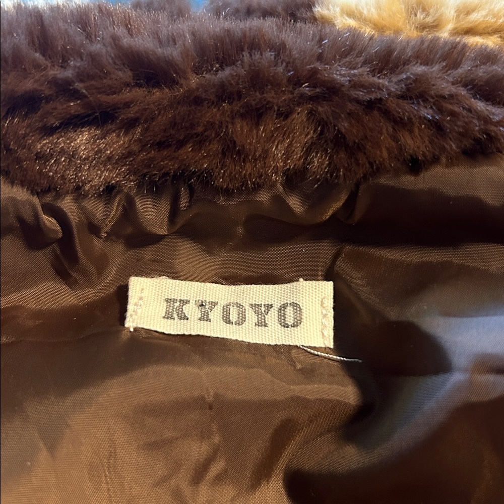 Women’s Teddy Bear Fluffy Jacket - Picture 11 of 11